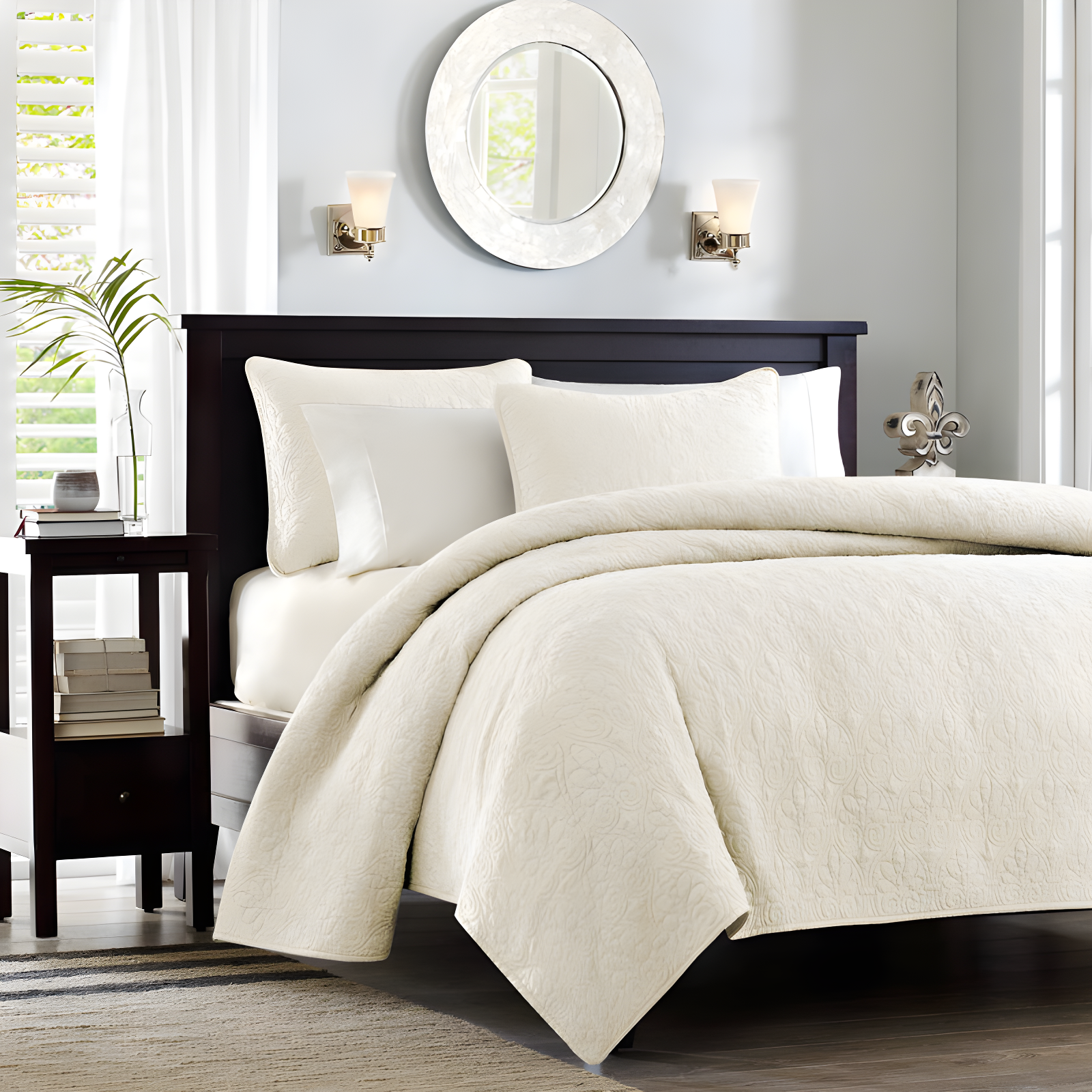 Madison Park Quebec Reversible Quilt Set