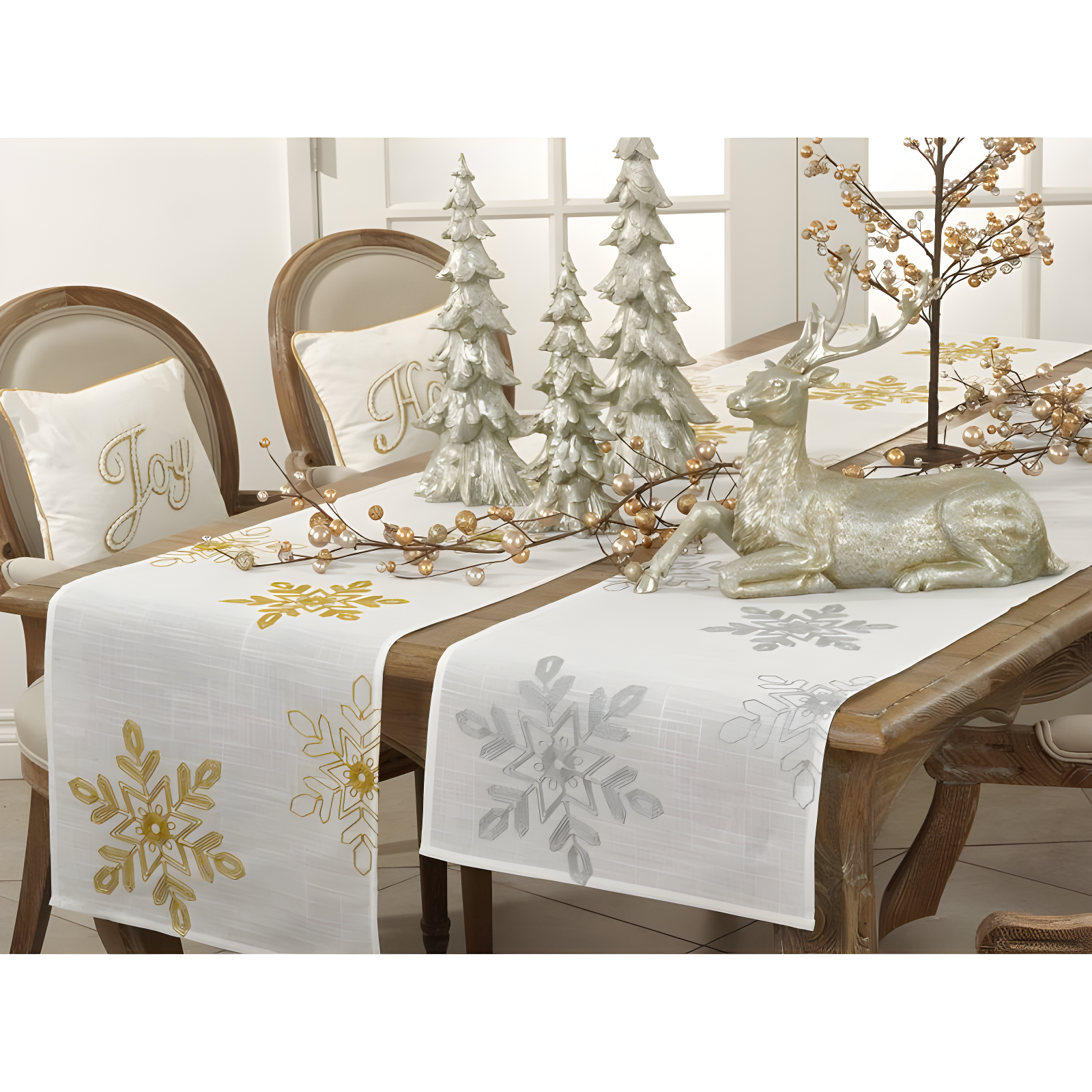 SARO Lifestyle 16" X 70" Snowflake Runner Silver