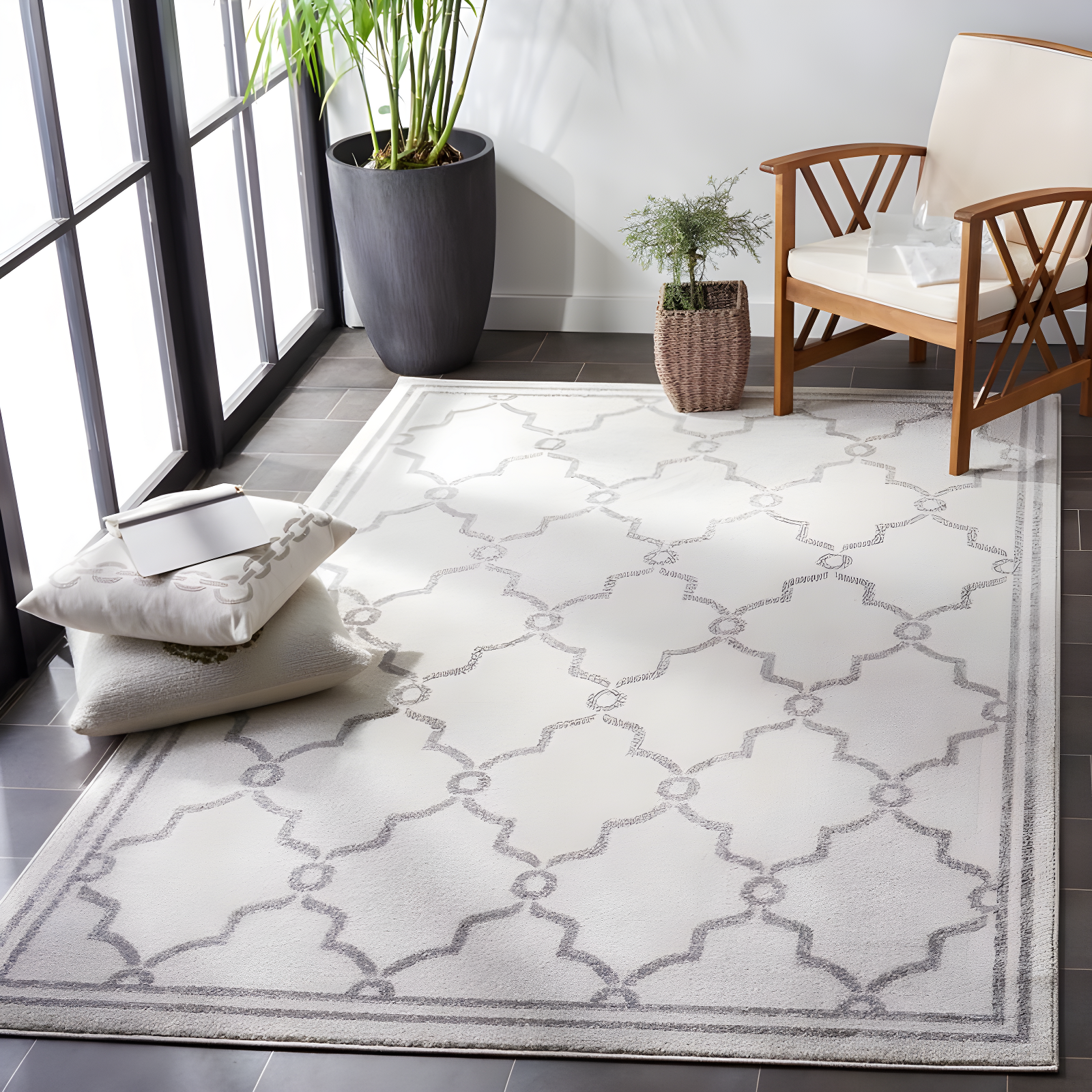 Amherst AMT414 Power Loomed Indoor Accent Rug - Ivory/Grey - 3'x5' - Safavieh