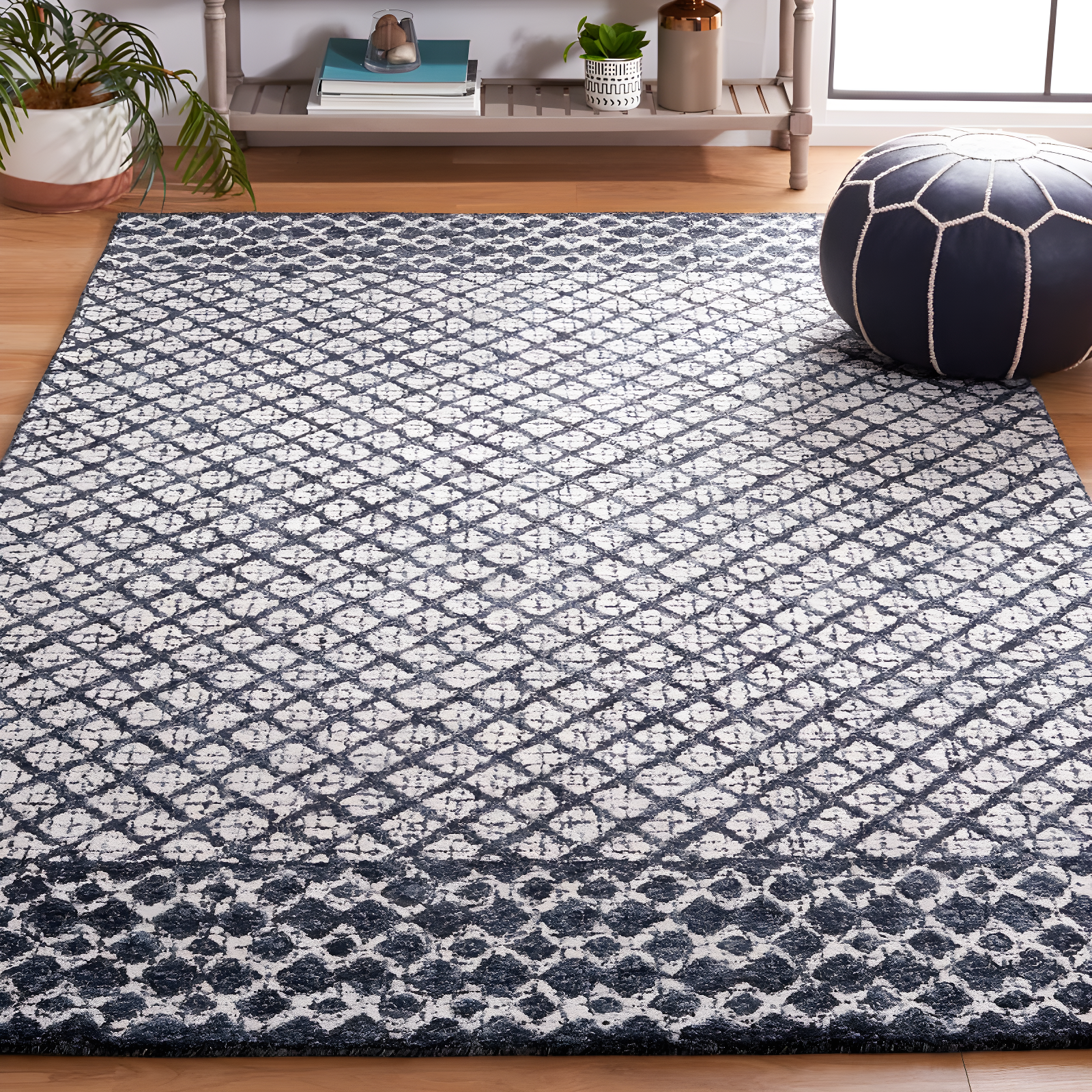 Abstract ABT203 Handmade Indoor Area Rug - Ivory/Navy - 6'x9' - Safavieh
