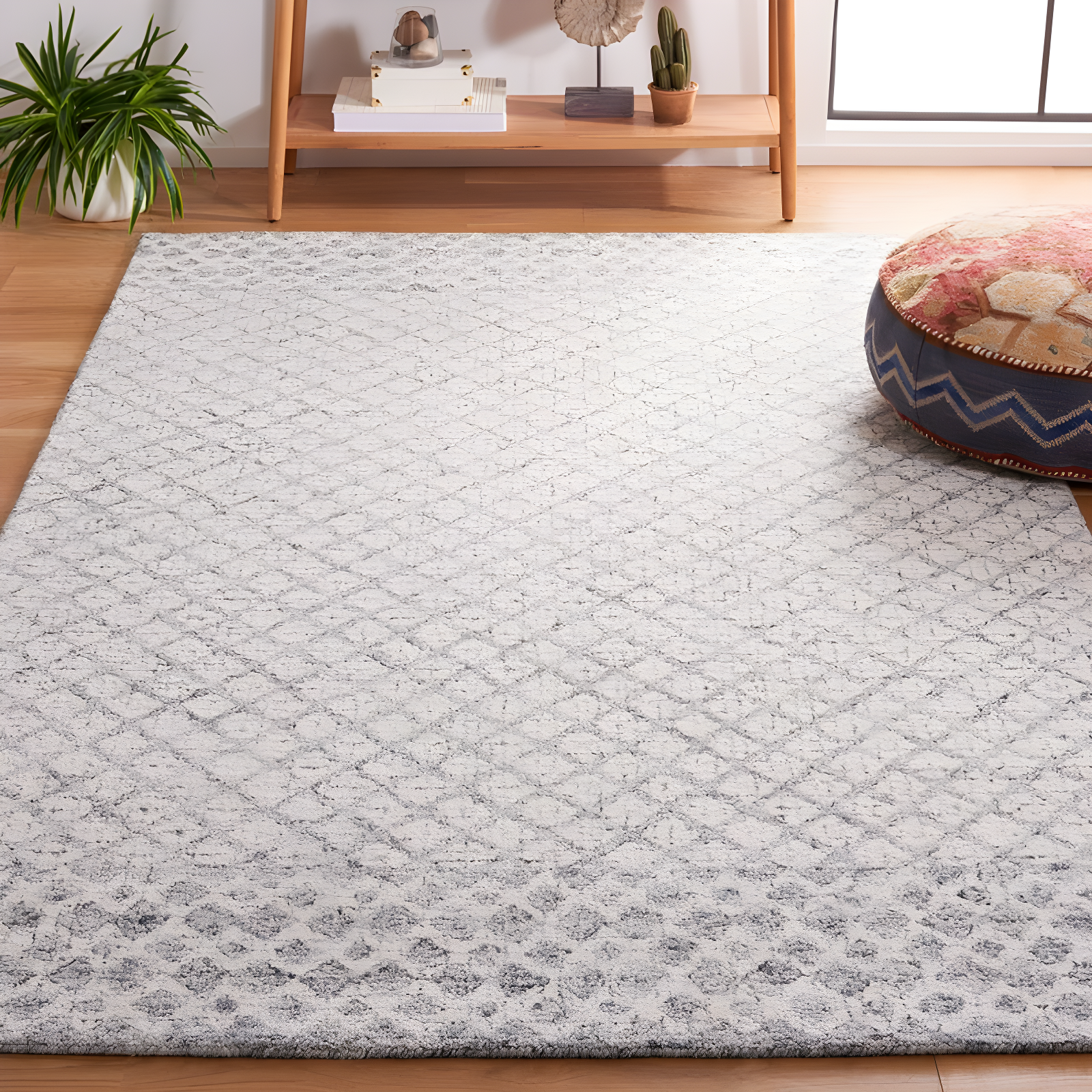 Abstract ABT203 Handmade Indoor Area Rug - Grey/Ivory - 5'x8' - Safavieh