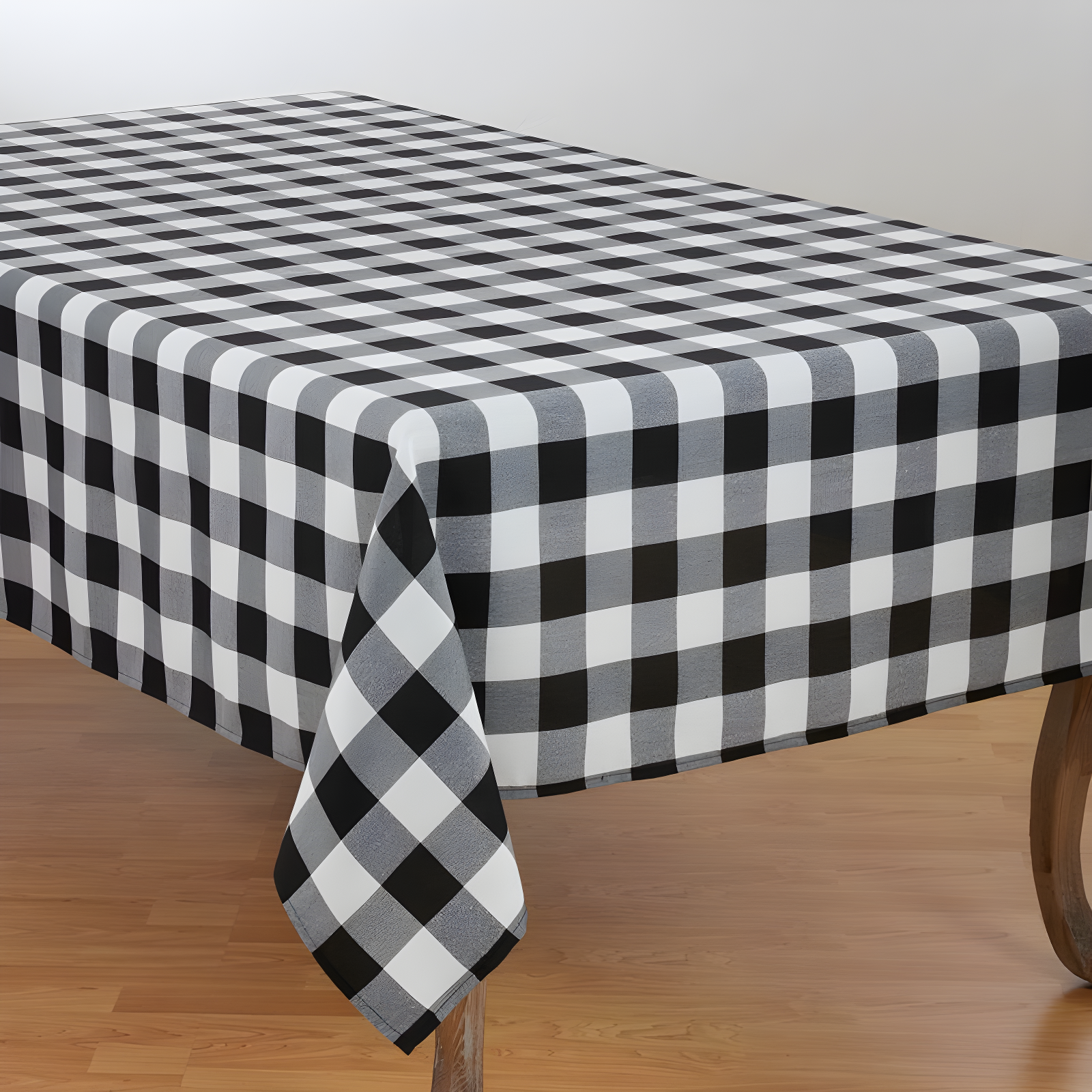 Saro Lifestyle Buffalo Plaid Cotton Blend Tablecloth, Black, 70" x 90"