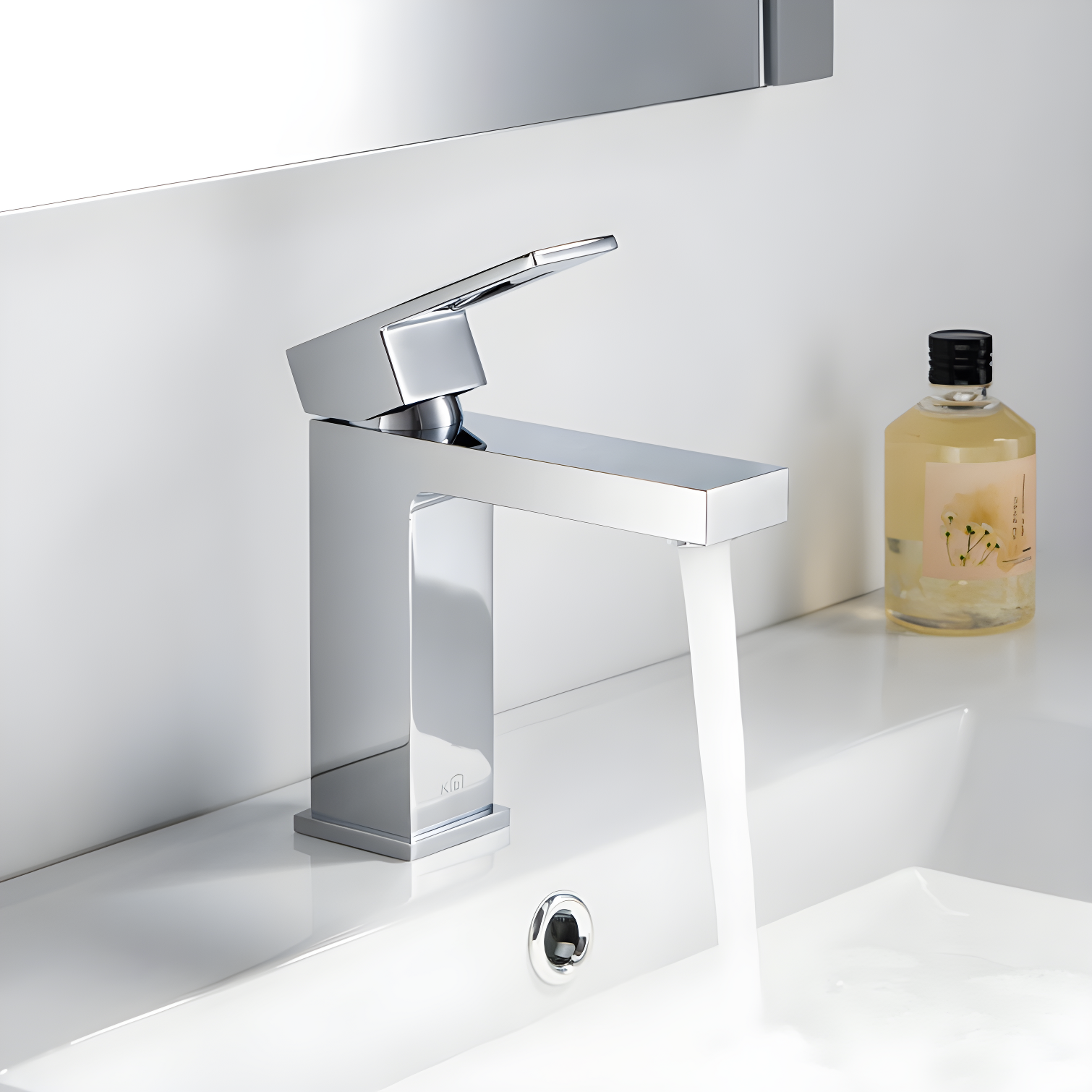 Cube Single-Hole Single-handle Bathroom Faucet