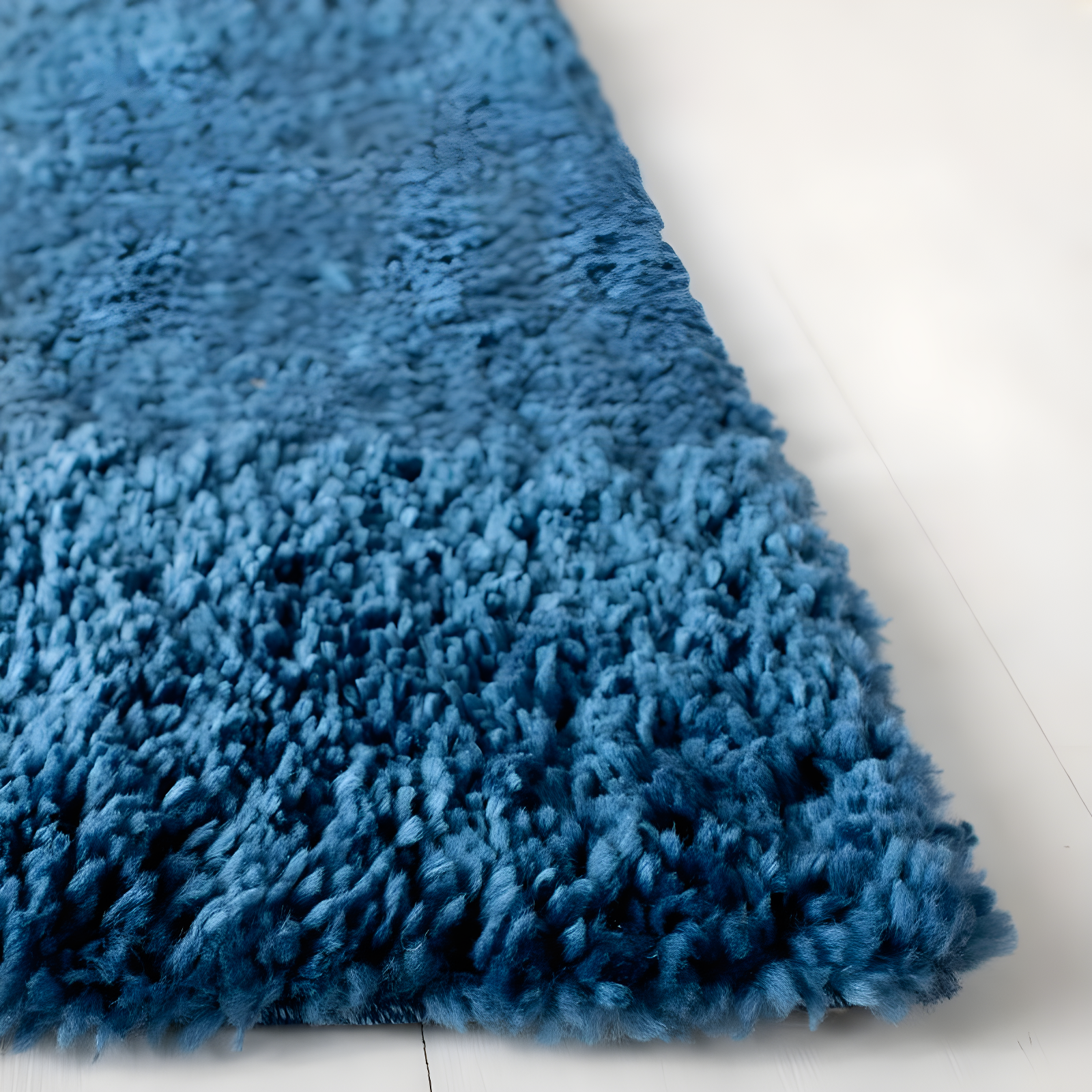 August Shag 900 AUG900 Power Loomed Indoor Accent Rug - Navy - 3'x5' - Safavieh