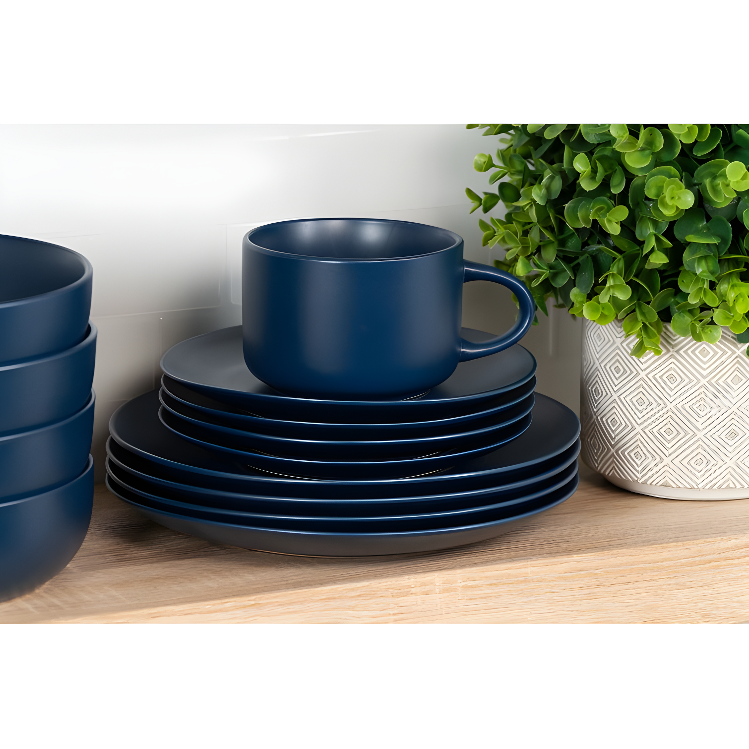 Wazee Matte 16 Piece Dinnerware Set, Service for 4