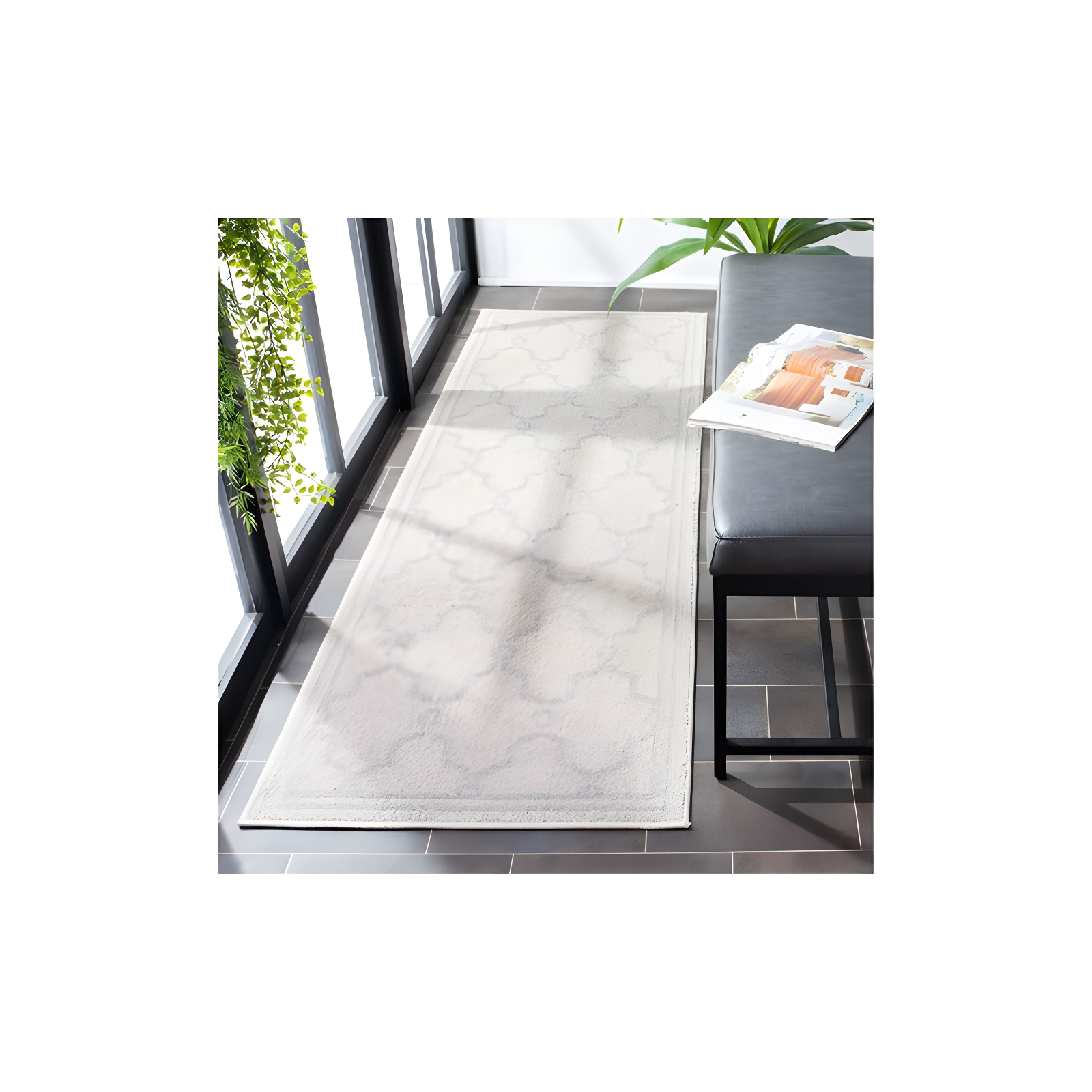 Amherst AMT414 Power Loomed Indoor Runner Rug - Ivory/Light Grey - 2'3"x7' - Safavieh