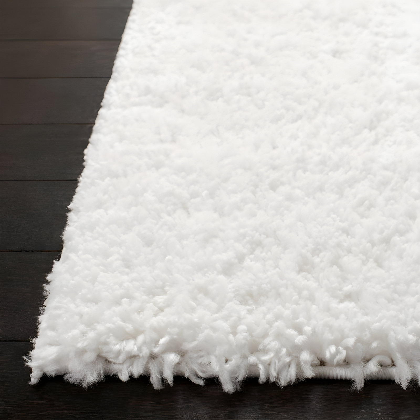 August Shag 900 AUG900 Power Loomed Indoor Accent Rug - White - 3'x5' - Safavieh