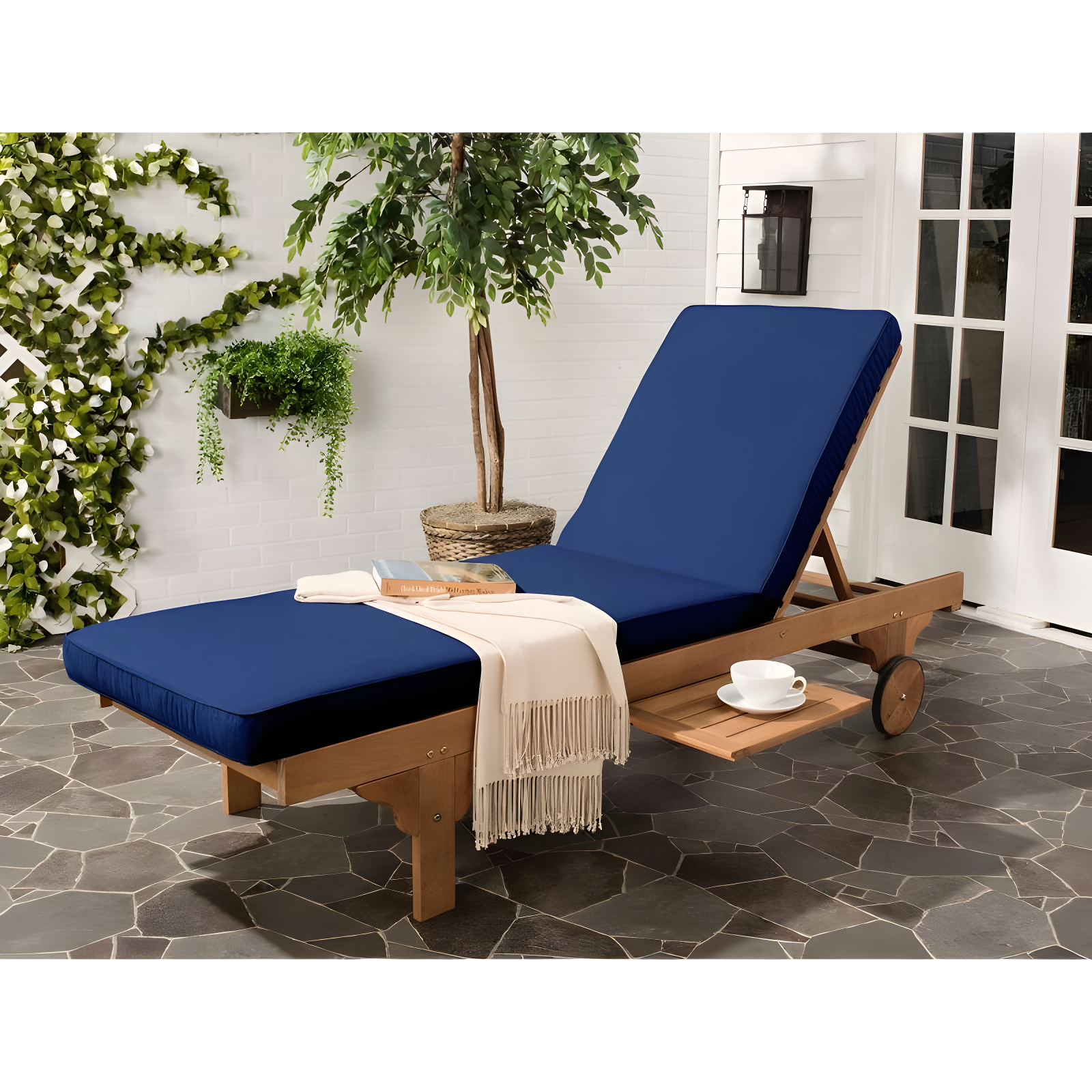 Newport Lounge Chair - Outdoor - PAT7022 - Natural/Navy -Safavieh
