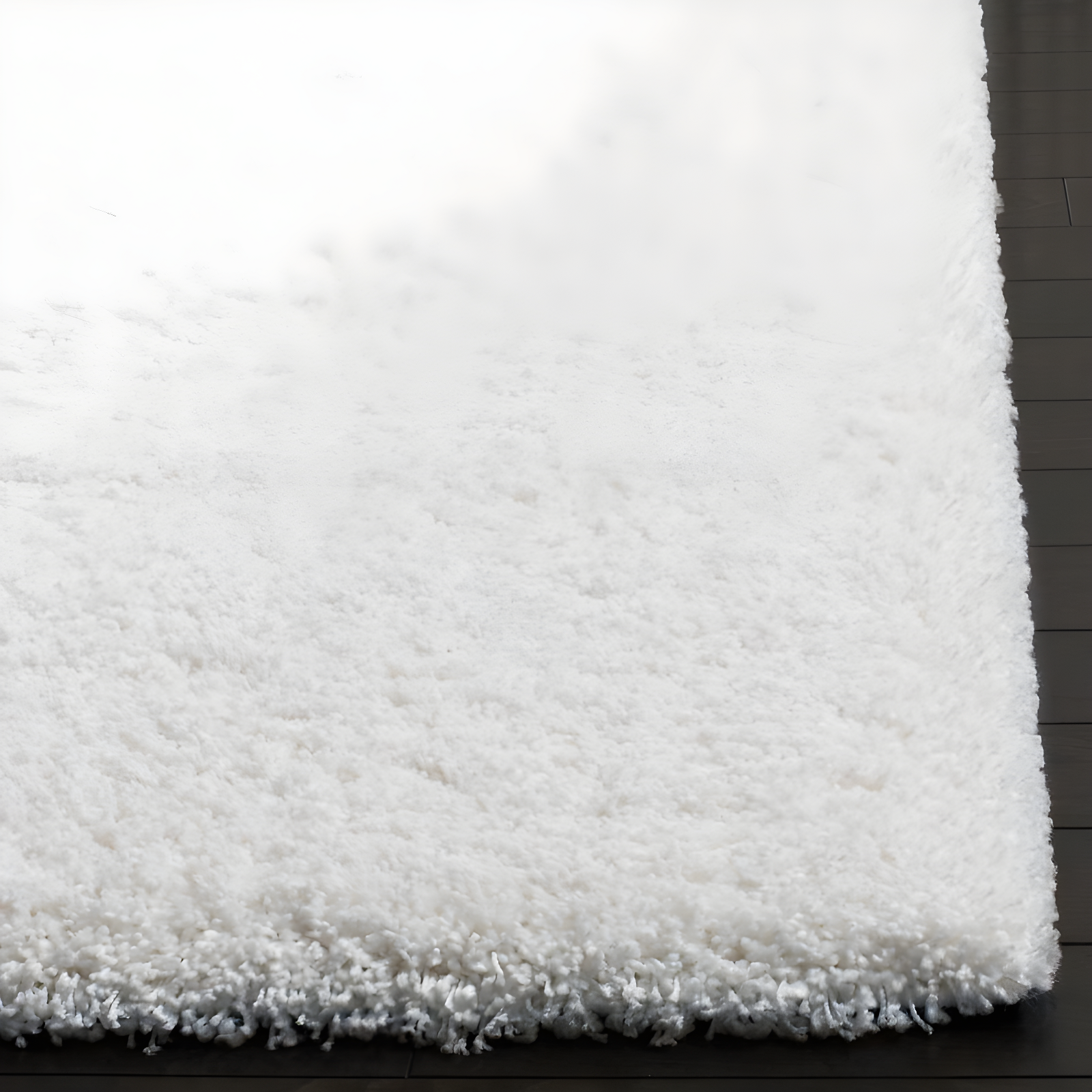 Shag SG151 Power Loomed Accent Rug - White - 3'x3' - Safavieh.