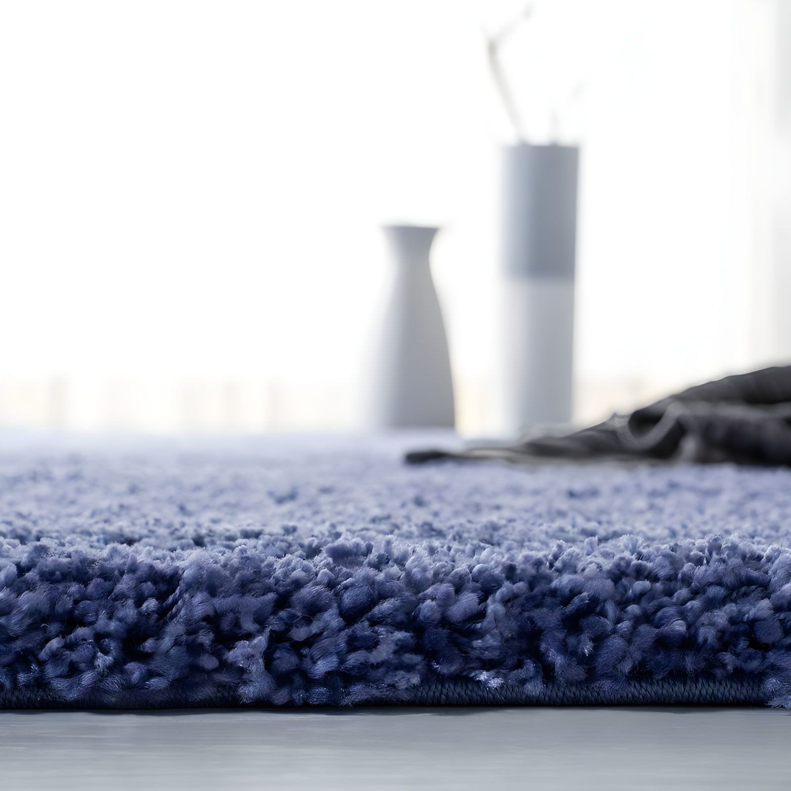Shag SG151 Power Loomed Indoor Accent Rug - Periwinkle - 2'3"x5' - Safavieh.