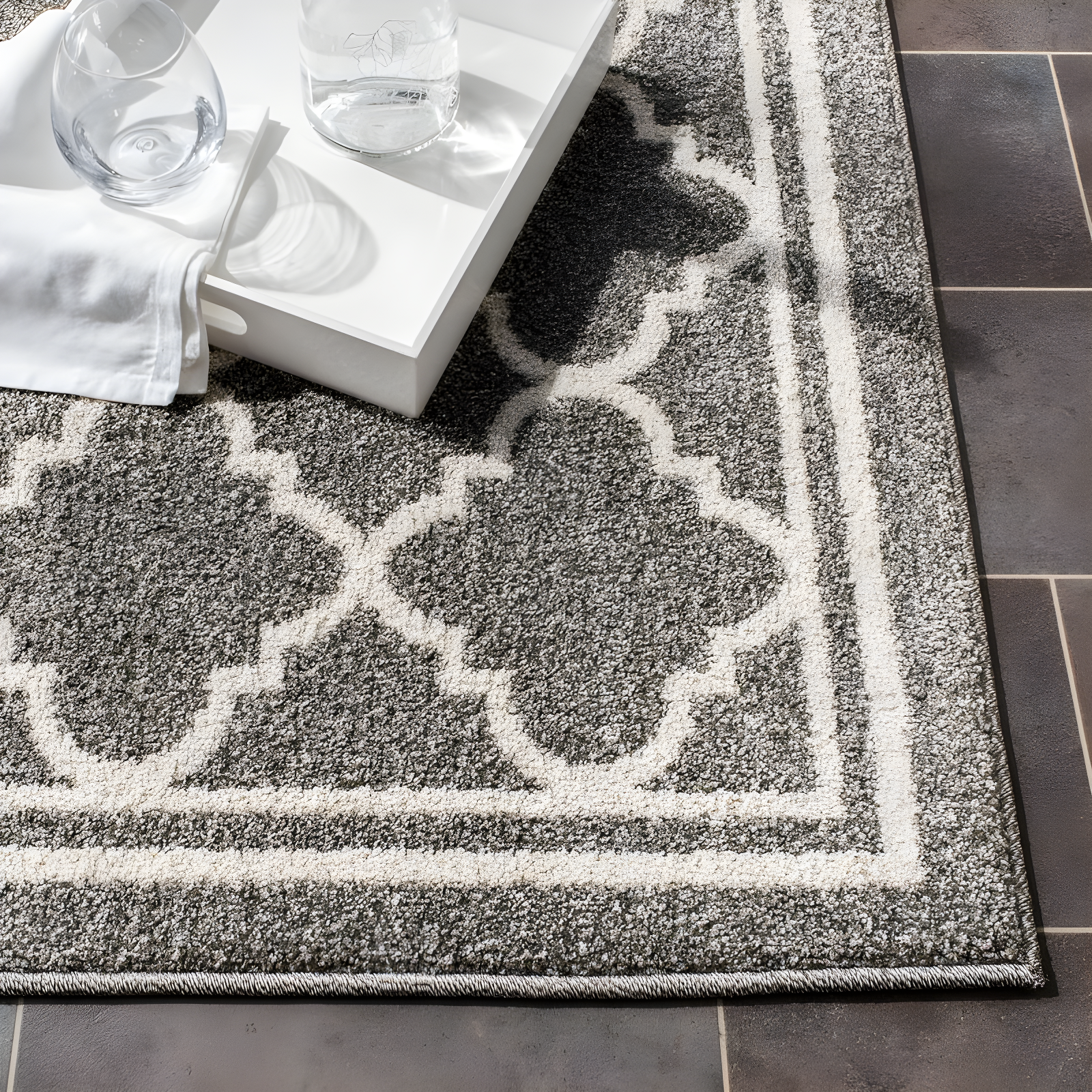 Amherst AMT422 Power Loomed Indoor Area Rug - Dark Grey/Beige - 8'x10' - Safavieh