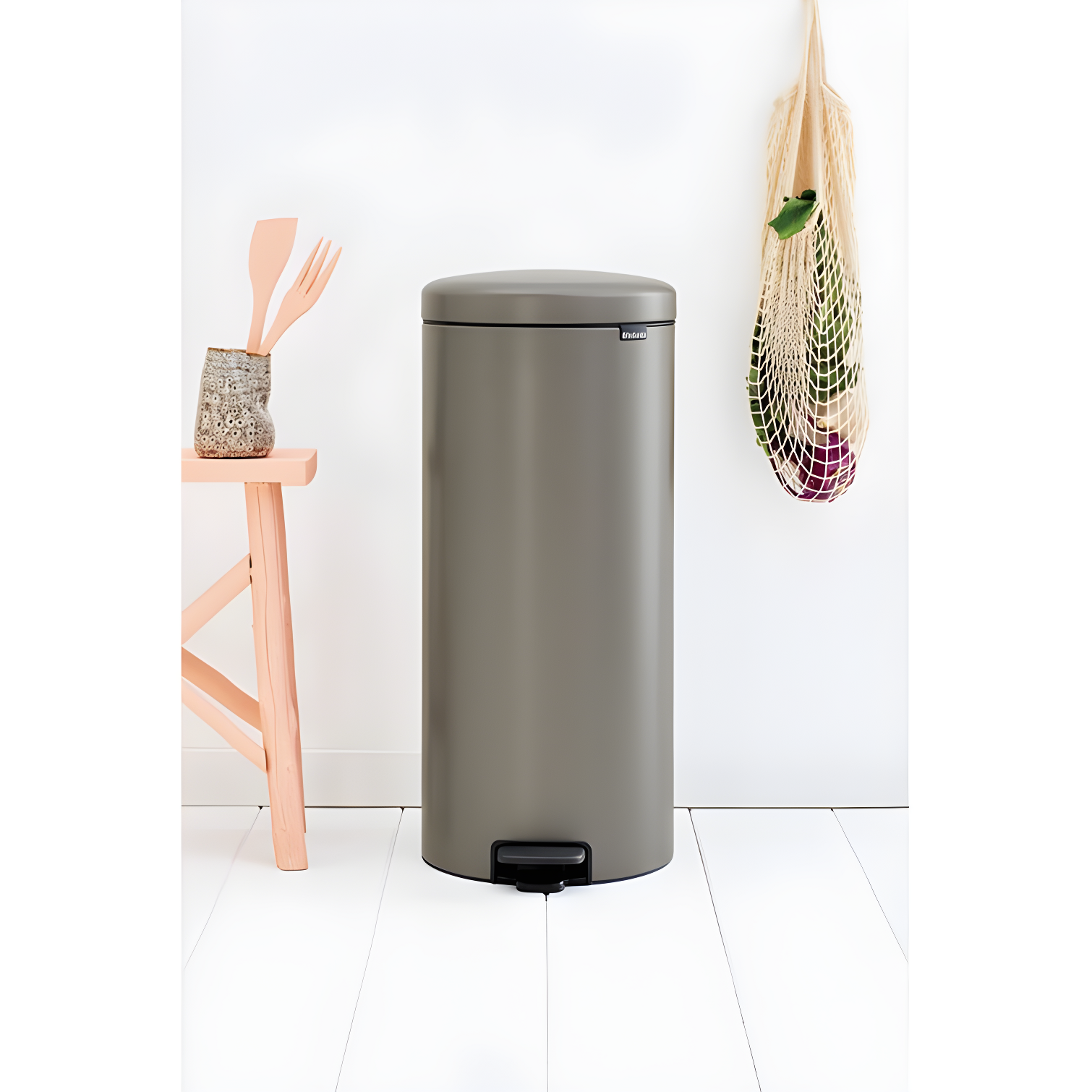 Brabantia NewIcon Step On Trash Can, 8 Gallon (30 Liter)