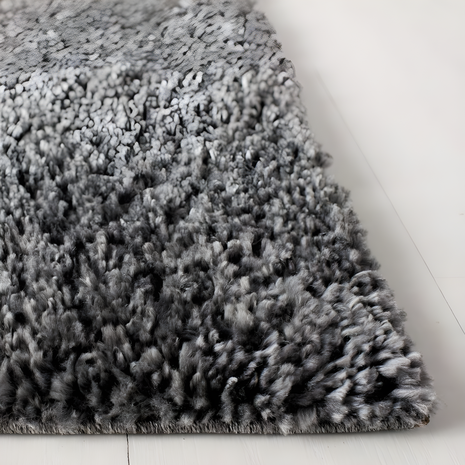 August Shag 900 AUG900 Power Loomed Indoor Area Rug - Grey - 4'x6' - Safavieh