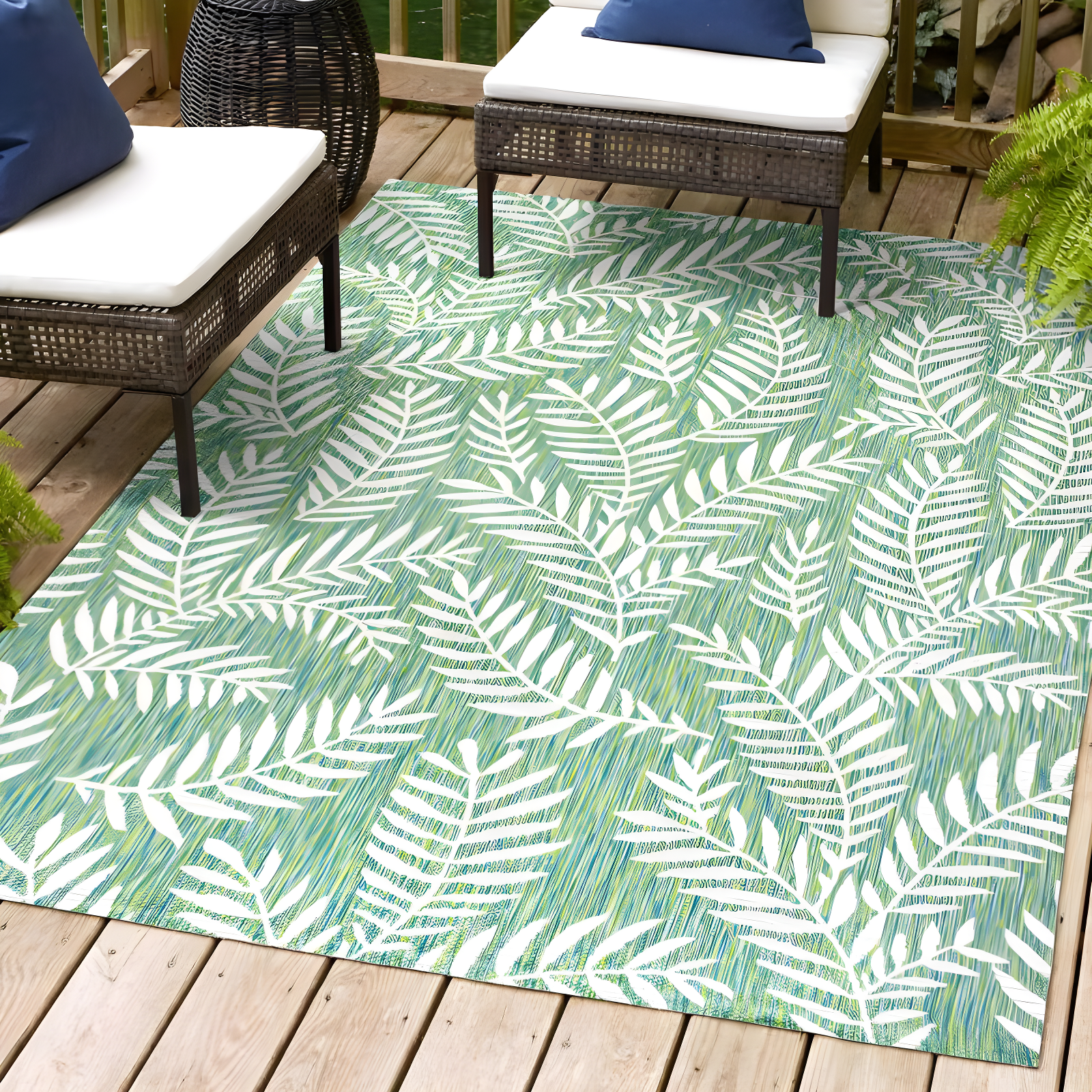 3' x 5' Nevis Palm Frond Indoor/Outdoor Area Rug, Cream/Green - JONATHAN Y
