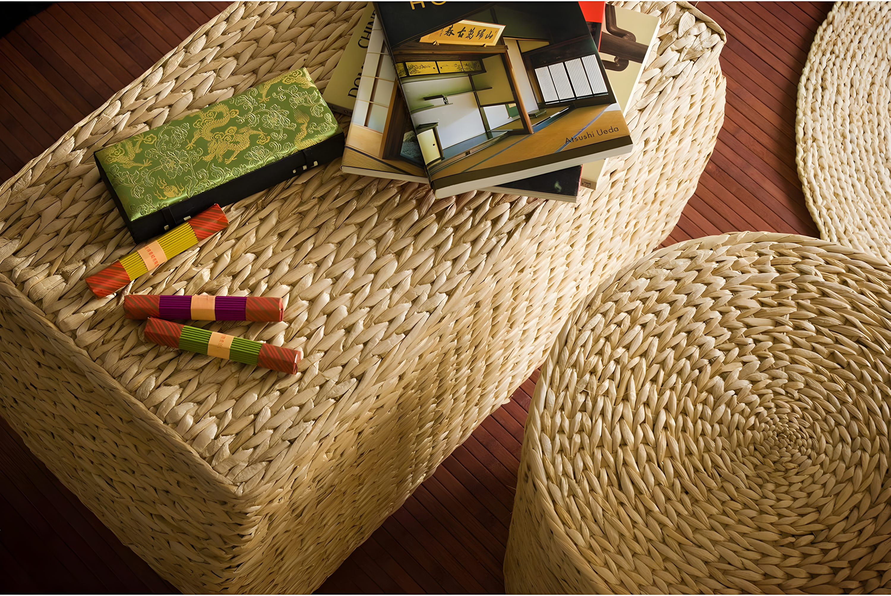 Oriental Furniture Woven Rush Grass Fiber Storage Box - Natural