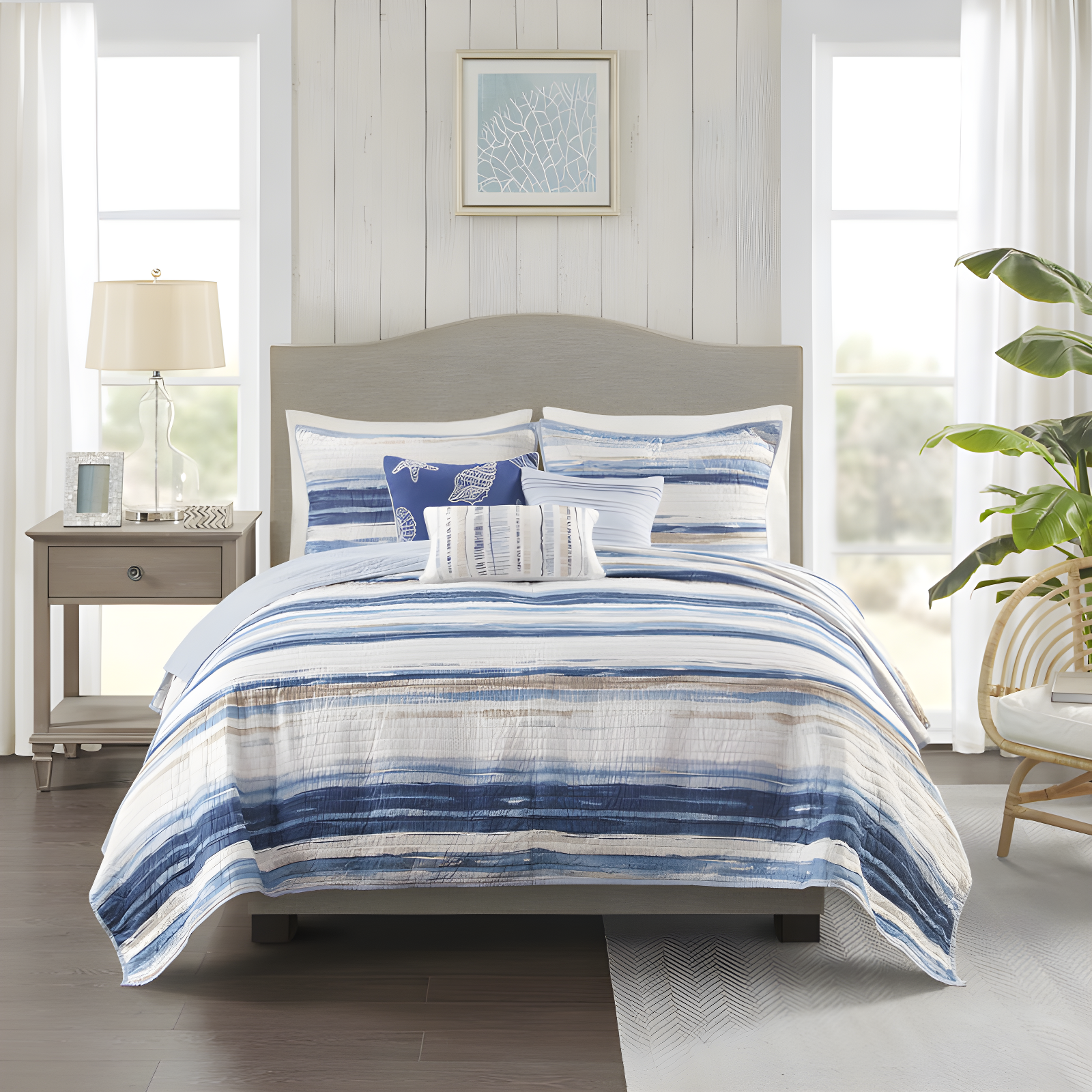 Madison Park Marina 6 Piece Printed Quilt Set with Throw Pillows