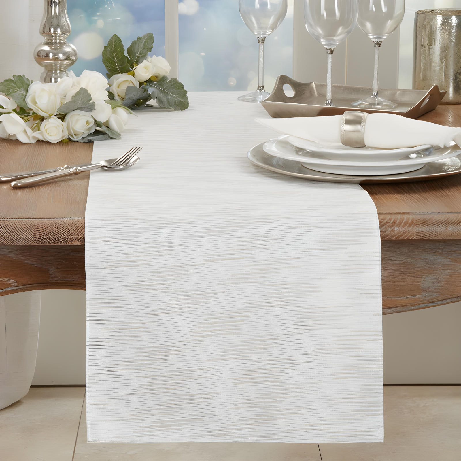 Saro Lifestyle Metallic Woven Runner, Silver, 14" x 72"