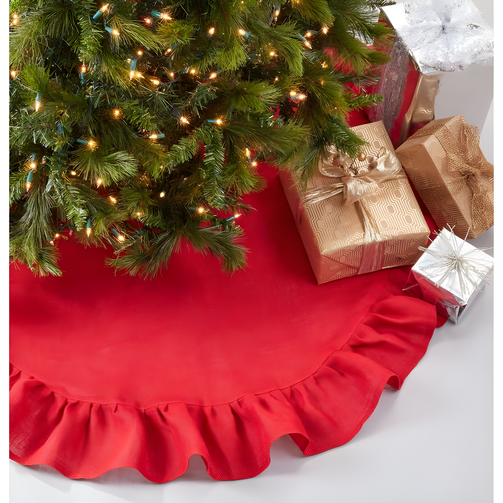 Saro Lifestyle Saro Lifestyle Jute Christmas Tree Skirt With Ruffled Design, Red, 53"