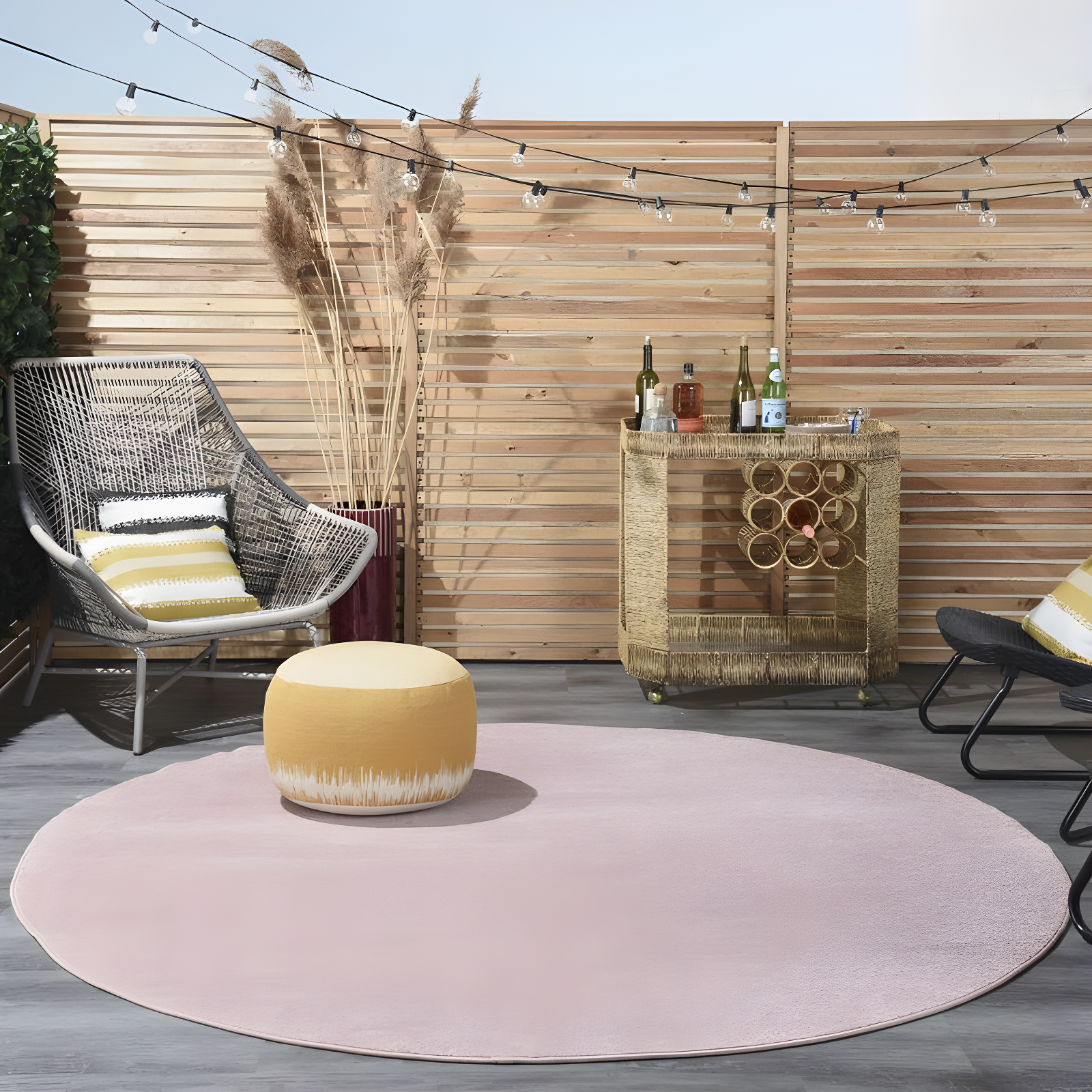Nourison Essentials Easy Care Indoor Outdoor Area Rug - Pink 8' x Round