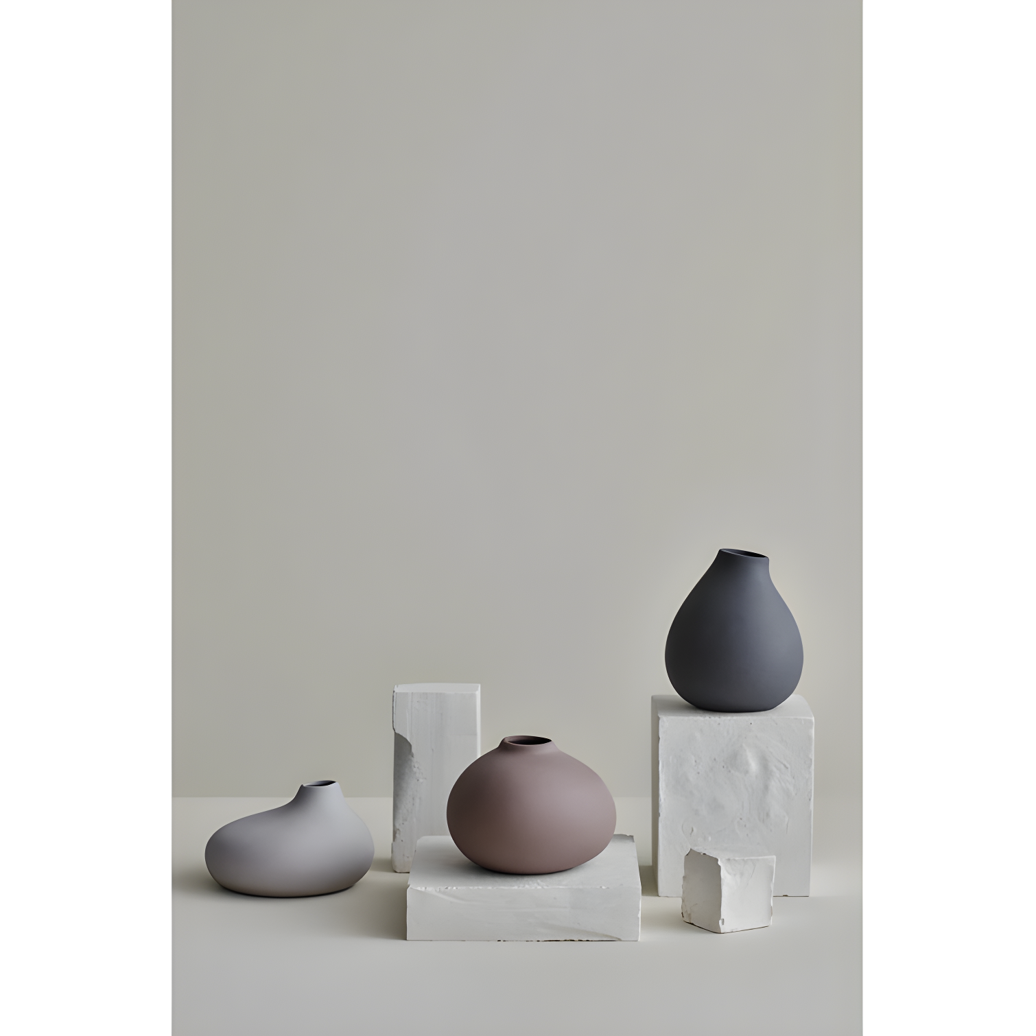 NONA Porcelain Table Vase