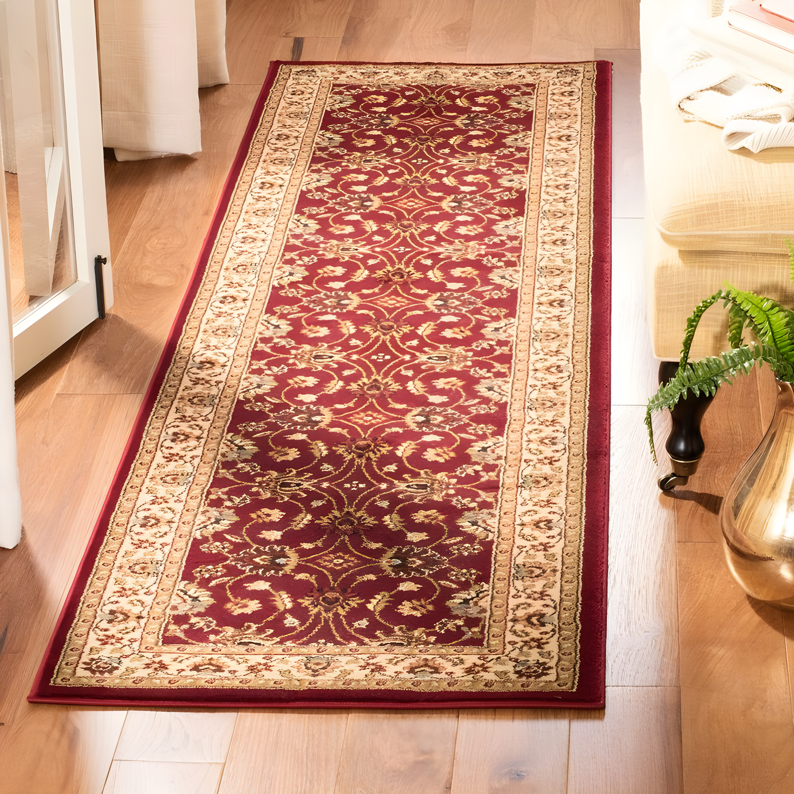 Lyndhurst LNH553 Power Loomed Runner Rug - Red/Ivory - 2'3"x8' - Safavieh.