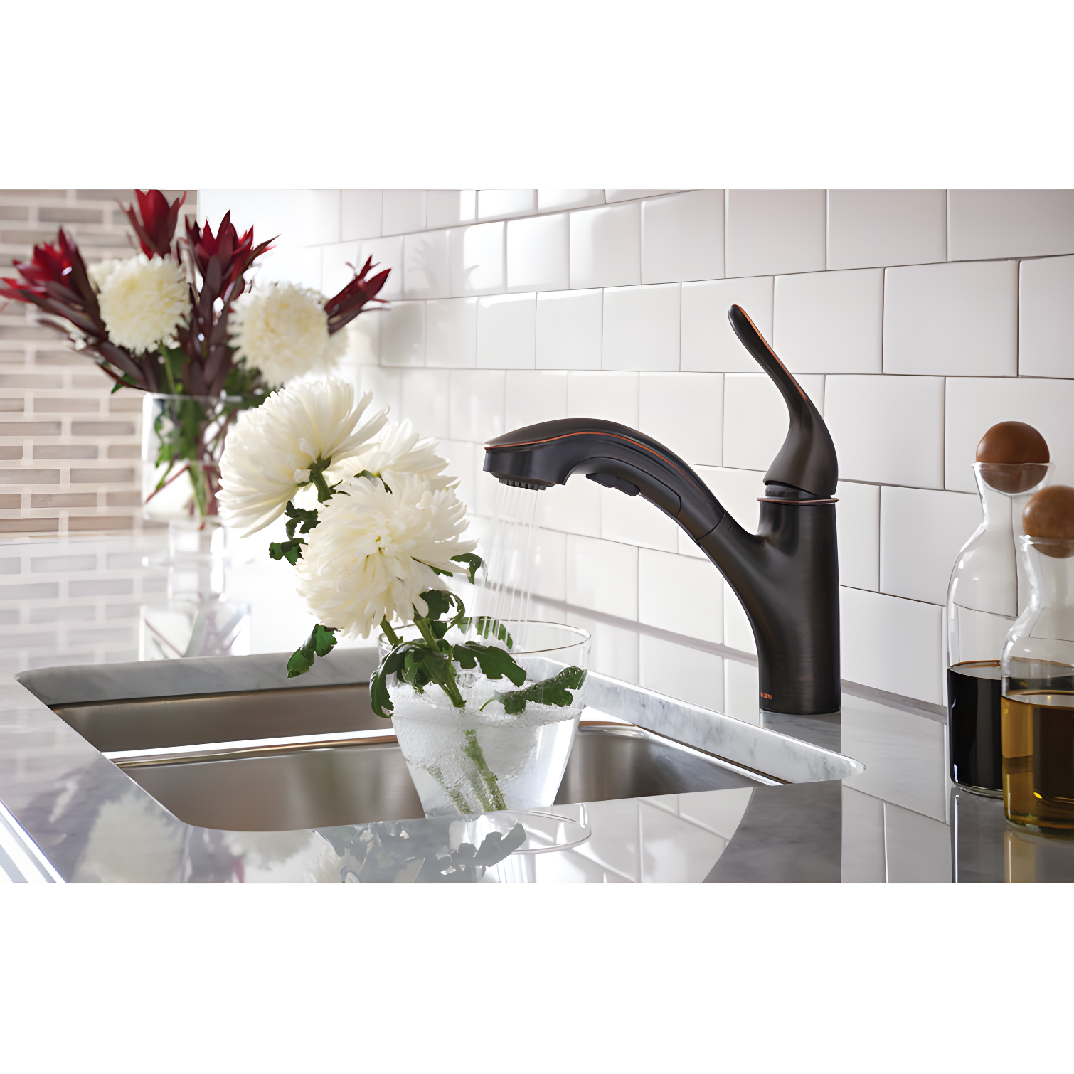 Moen Brecklyn Single-Handle Pull-Out Sprayer Kitchen Faucet with Power Clean Technology