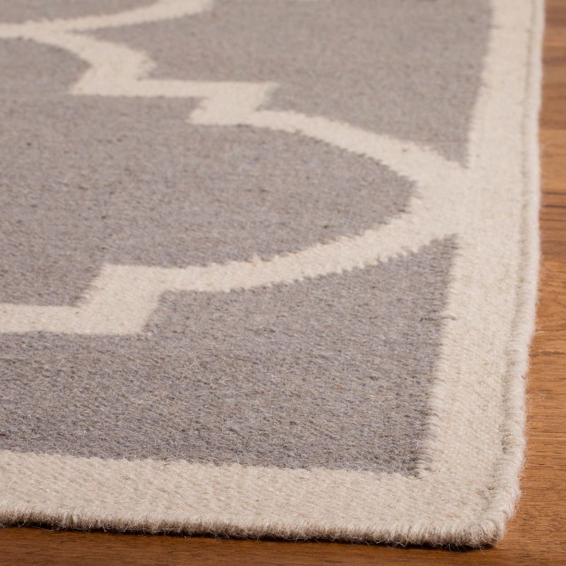 Dhurries DHU633 Hand Woven Area Rug - Dark Grey/Ivory - 5'x8' - Safavieh.
