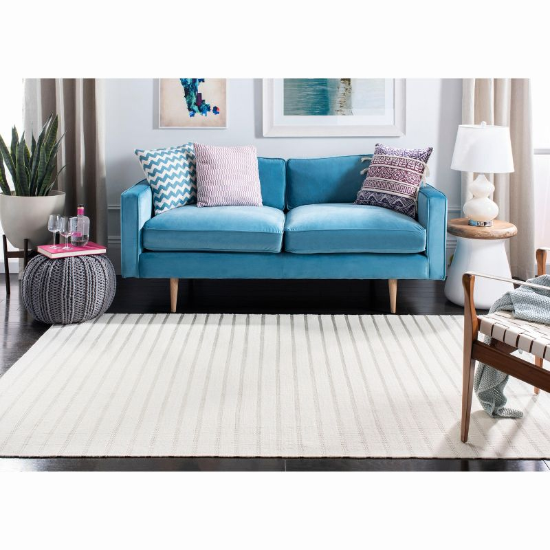 Dhurries DHU313 Hand Woven Flat Weave Indoor Area Rug - White - 5'x8' - Safavieh