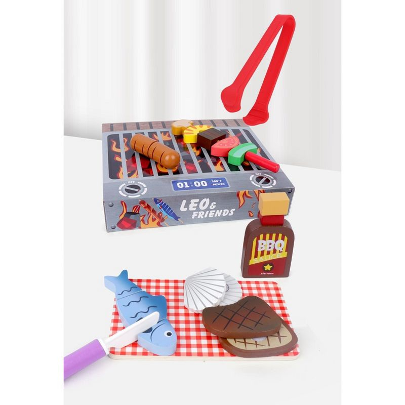 Leo and Friends Wooden Play Grill and Serve BBQ Playset (19 Pcs)-Toy Kitchen Accessories, BBQ cutting set -Birthday Kid Indoor Outdoor Play Gift Idea