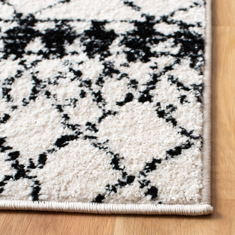 Tulum TUL229 Power Loomed Runner Rug - Ivory/Black - 2'x11' - Safavieh.
