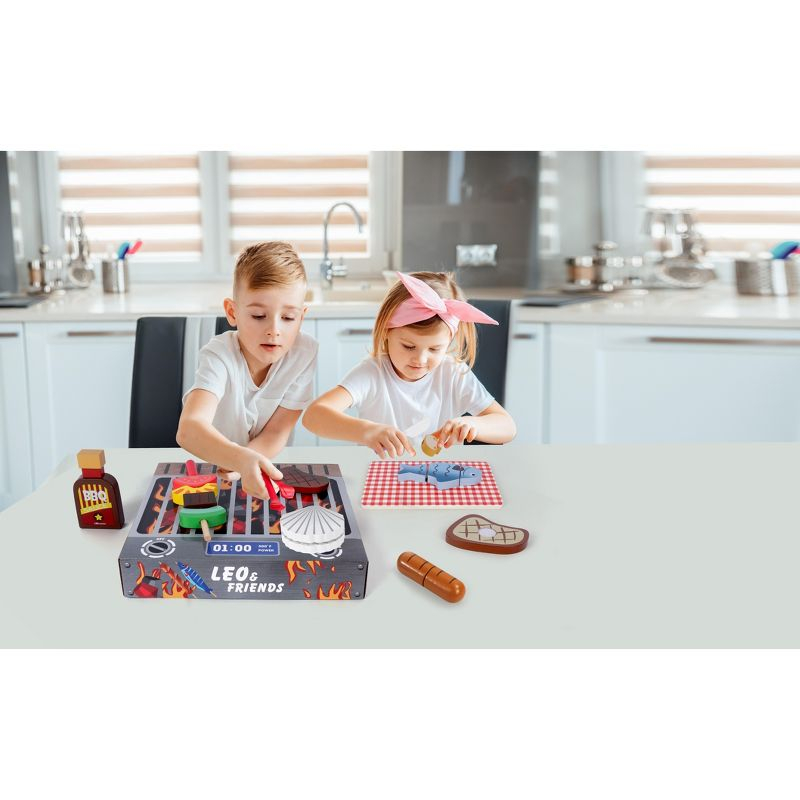 Leo and Friends Wooden Play Grill and Serve BBQ Playset (19 Pcs)-Toy Kitchen Accessories, BBQ cutting set -Birthday Kid Indoor Outdoor Play Gift Idea