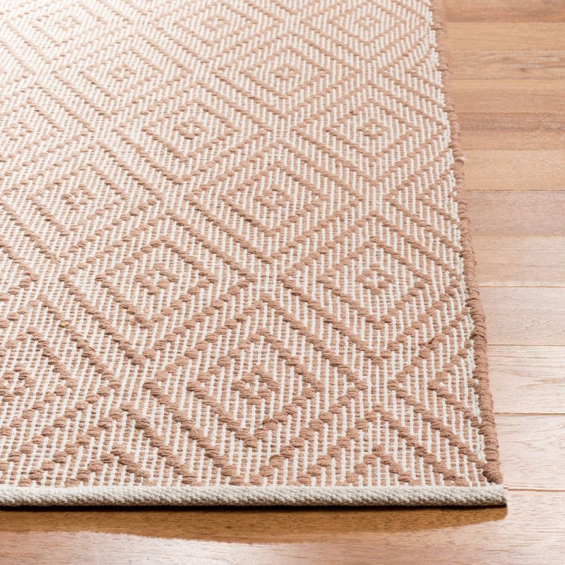 Montauk MTK811 Hand Woven Accent Rug - Beige/Ivory - 2'6"x4' - Safavieh.