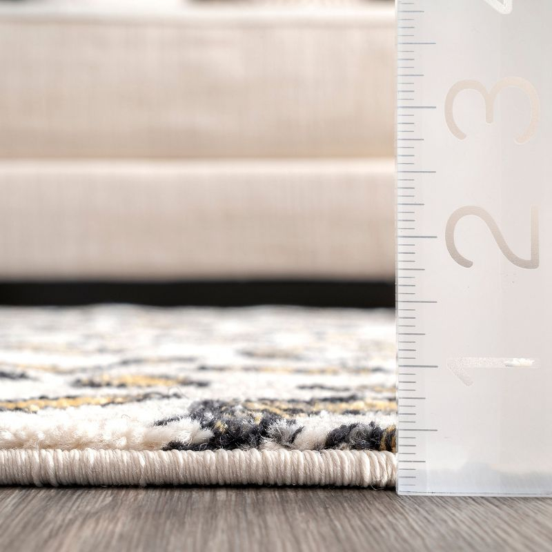 Nuloom Leopard Animal 5x7 Indoor Area Rug for Living Room Bedroom Dining Room Kitchen, Beige/Ivory