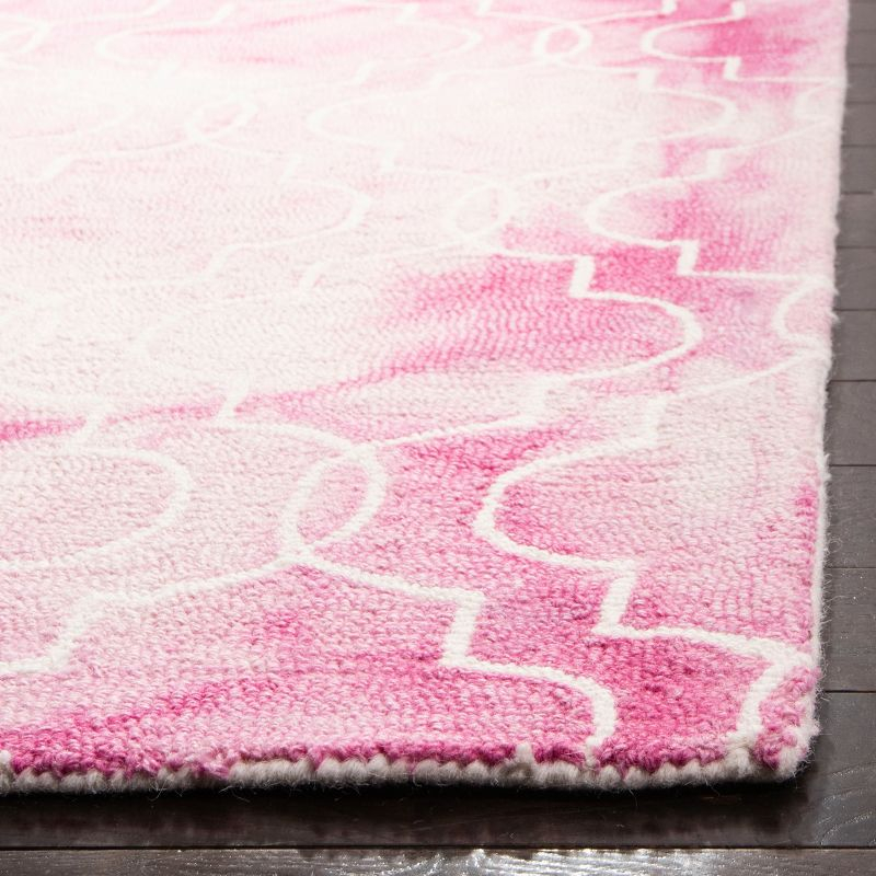 Dip Dye DDY676 Hand Tufted Indoor Area Rug - Rose/Ivory - 7'x7' - Safavieh