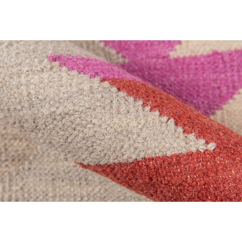 5'x7'6" Momeni Caravan Everett Multi Area Rug