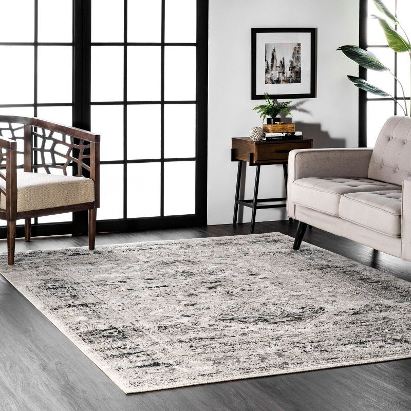 Nuloom Madisson Medallion 4x6 Indoor Area Rug for Living Room Bedroom Dining Room Kitchen, Grey/Ivory