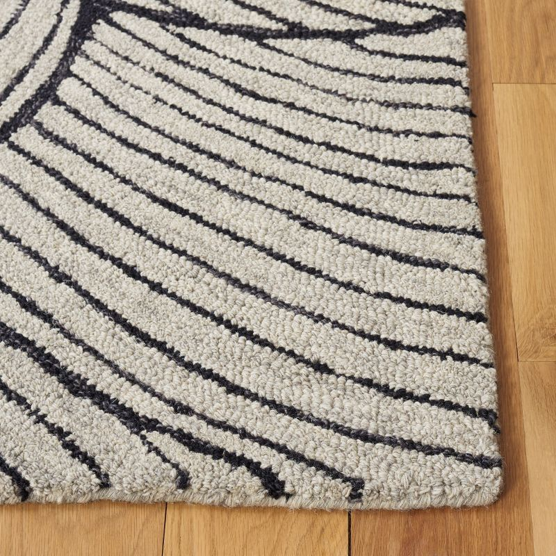 Metro MET451 Hand Tufted Indoor Area Rug - Black/Ivory - 4'x6' - Safavieh
