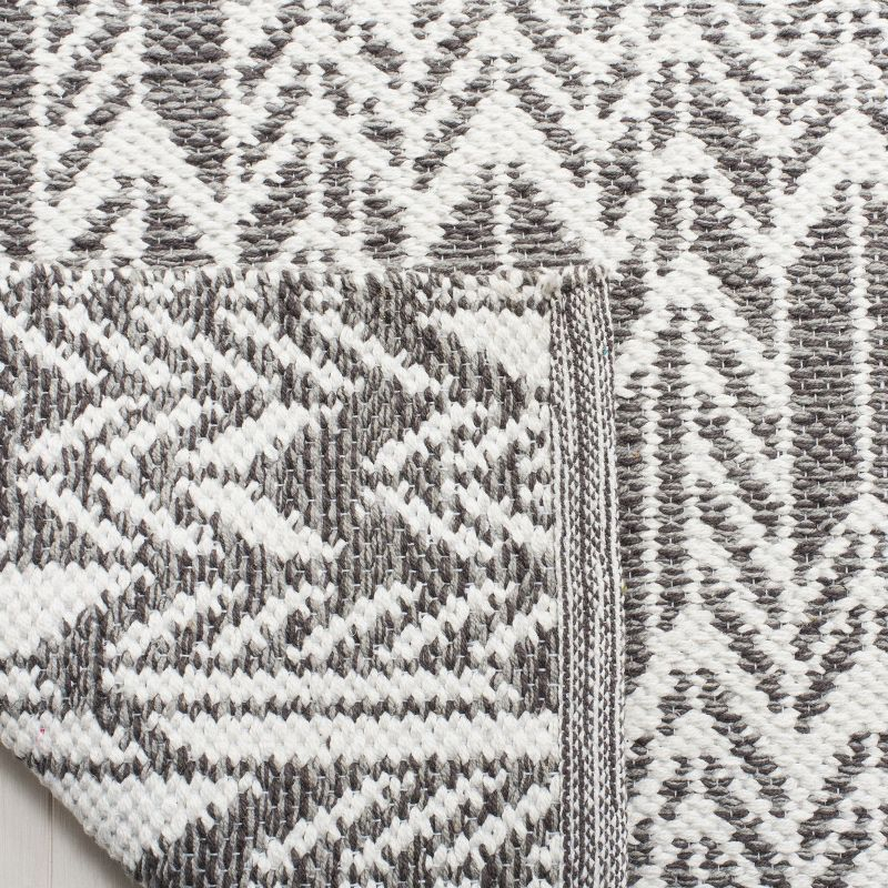 Montauk MTK609 Hand Woven Indoor Accent Rug - Charcoal/Ivory - 3'x5' - Safavieh