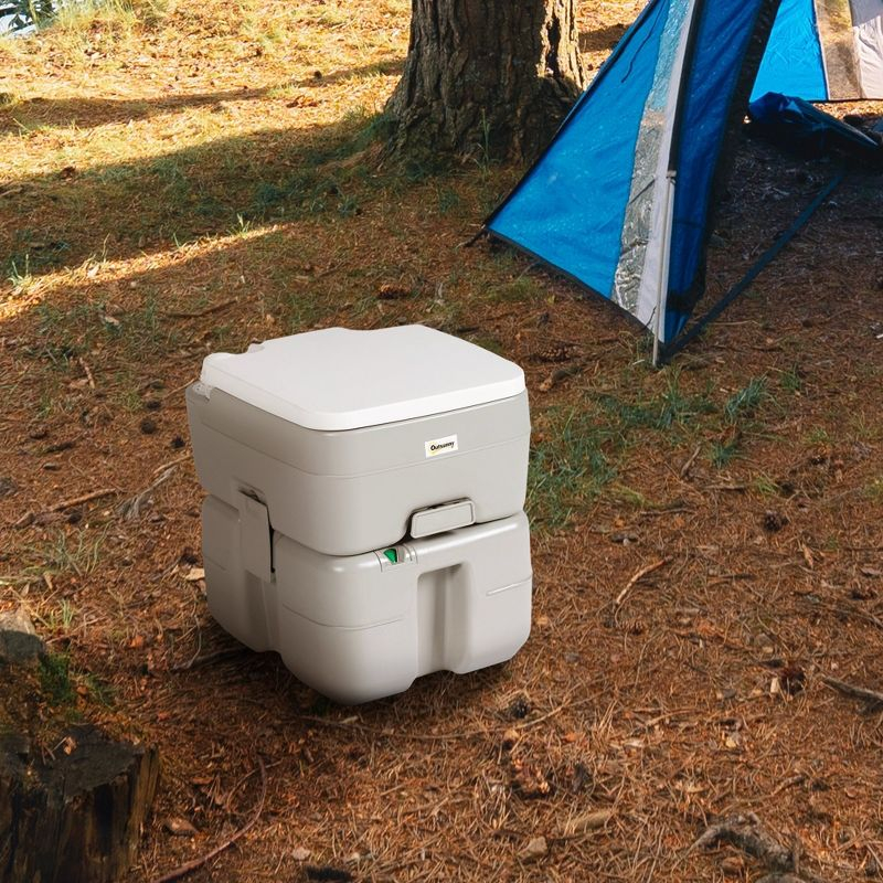 Outsunny 5.3 Portable Camping Toilet, Porta Potty with Level Indicator and Anti-Leak Handle Pump for Boating, Hiking, Travel, RV