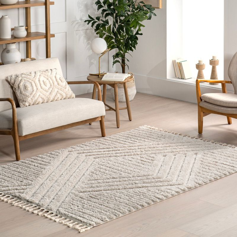 Nuloom Risette Solid 5x8 Shag Indoor Area Rug for Living Room Bedroom Dining Room Nursery, Beige
