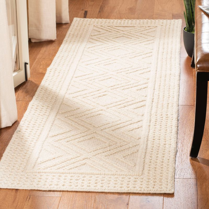Vermont VRM212 Hand Woven Indoor Runner Rug - Ivory - 2'3"x14' - Safavieh