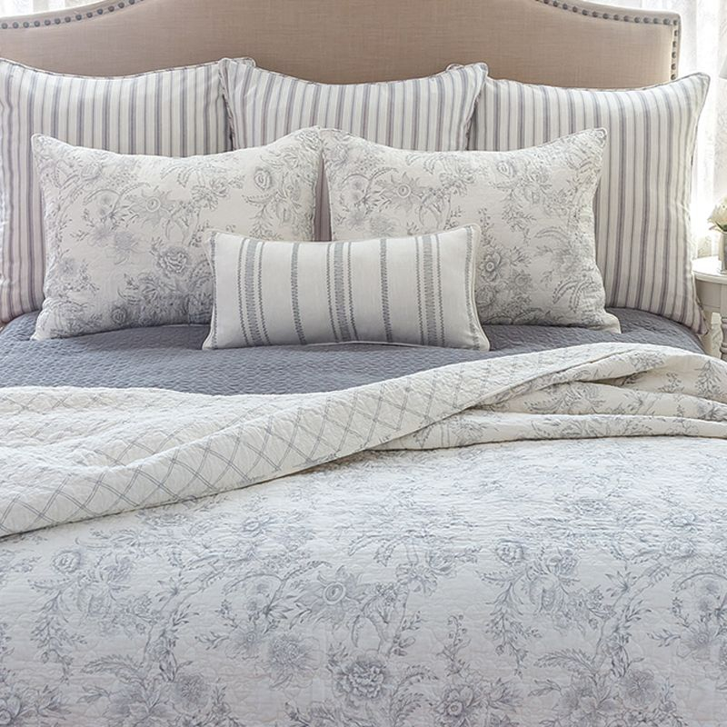 C&F Home Colonial Williamsburg Clementina Cement Gray Floral Twin Quilt