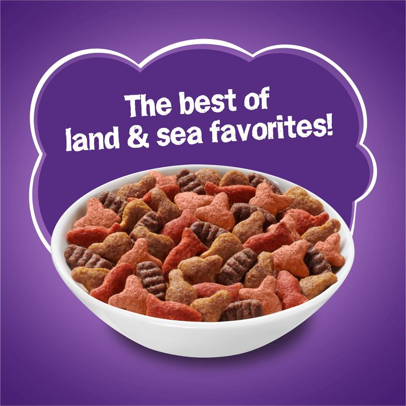 Purina Friskies Surfin &Turfin Favorites with Flavors of Chicken, Beef & Seafood Adult Balanced Dry Cat Food - 3.15lbs