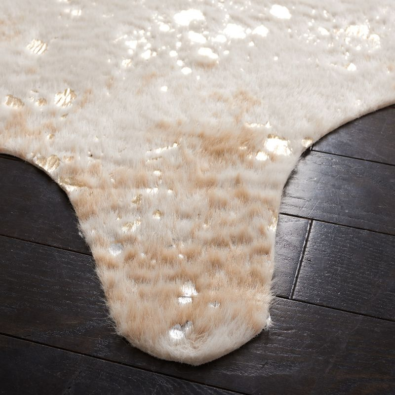 Faux Cowhide FCH207 Power Loomed Indoor Area Rug - Beige/Gold - 6'x8' - Safavieh