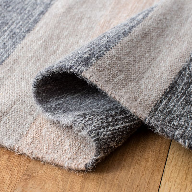 Striped Kilim STK411 Hand Woven Indoor Area Rug - Grey - 4'x6' - Safavieh.