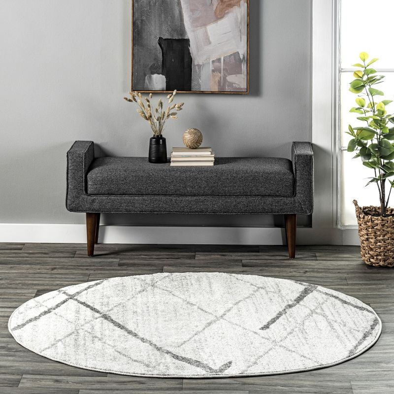 Nuloom 5 Round Thigpen Contemporary Indoor Area Rug, Grey, Abstract Lines, Non-Slip Backing, Stain Resistant, BedroomLiving Room, Kitchen,
