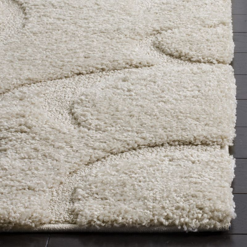 Florida Shag SG468 Power Loomed Indoor Area Rug - Creme/Creme - 5'3"x7'6" - Safavieh