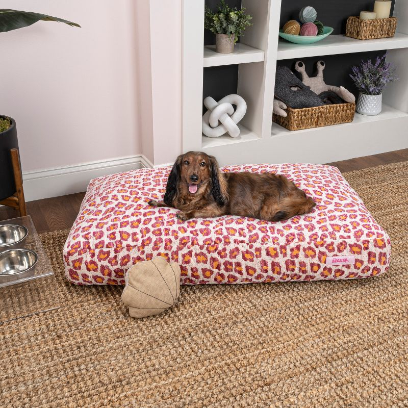THE LICKER STORE Mabel 41" x 25.5" Designer Modern Ultra Soft Reversible Plush Rectangular Pet Bed with Washable Cover, Raspberry Leopard