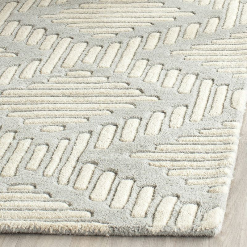 Chatham CHT744 Hand Tufted Area Rug  - Safavieh