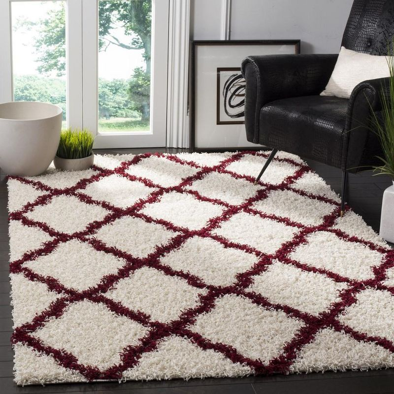 Dallas Shag SGD257 Power Loomed Indoor Area Rug - Ivory/Red - 4'x6' - Safavieh.
